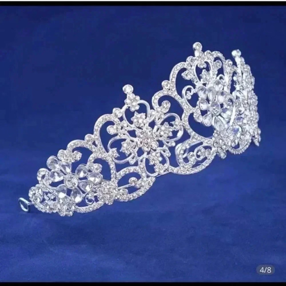 Luxury Rheinstone Royal Princess tiara - Picture 4 of 11